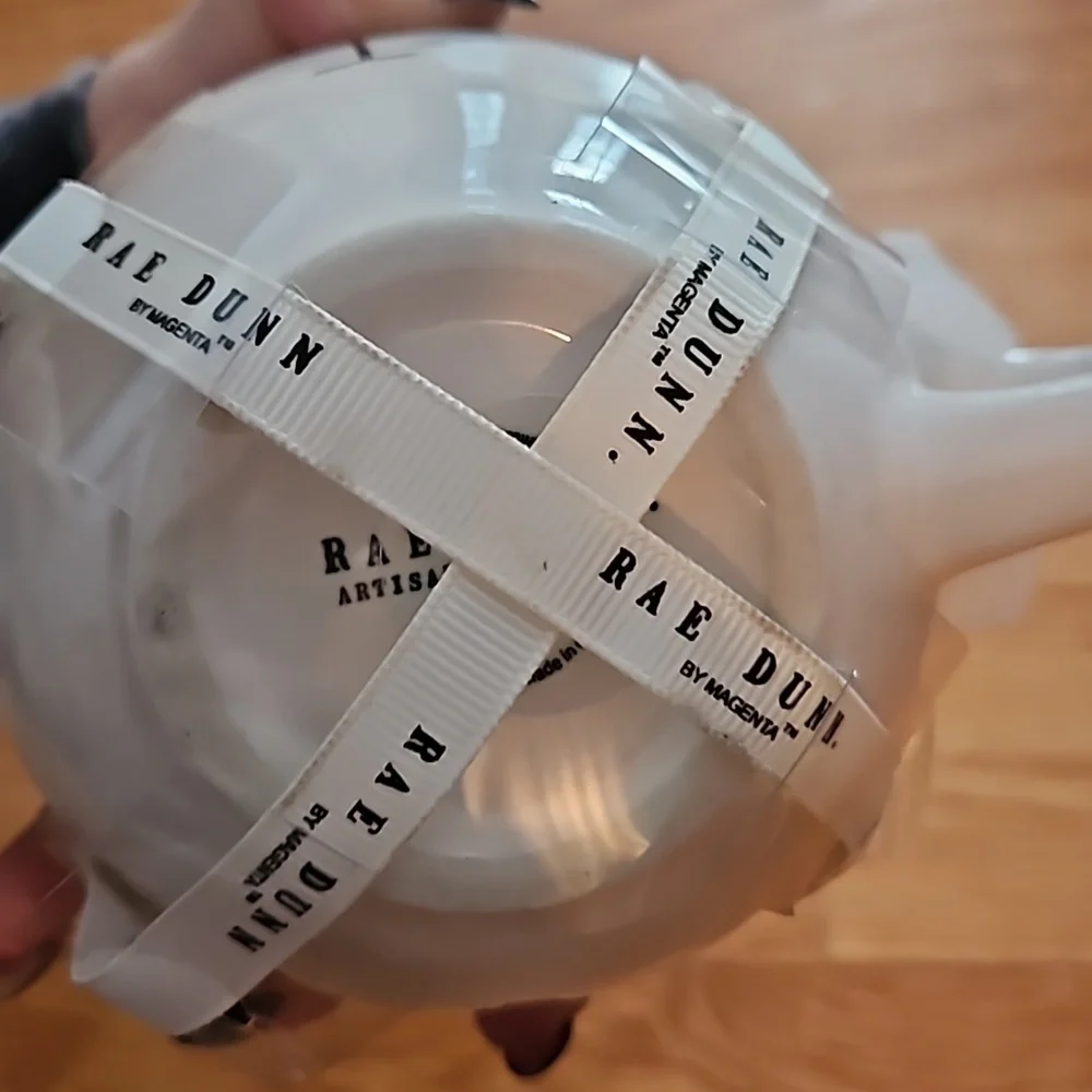 Rae Dunn Measuring Cups NWT